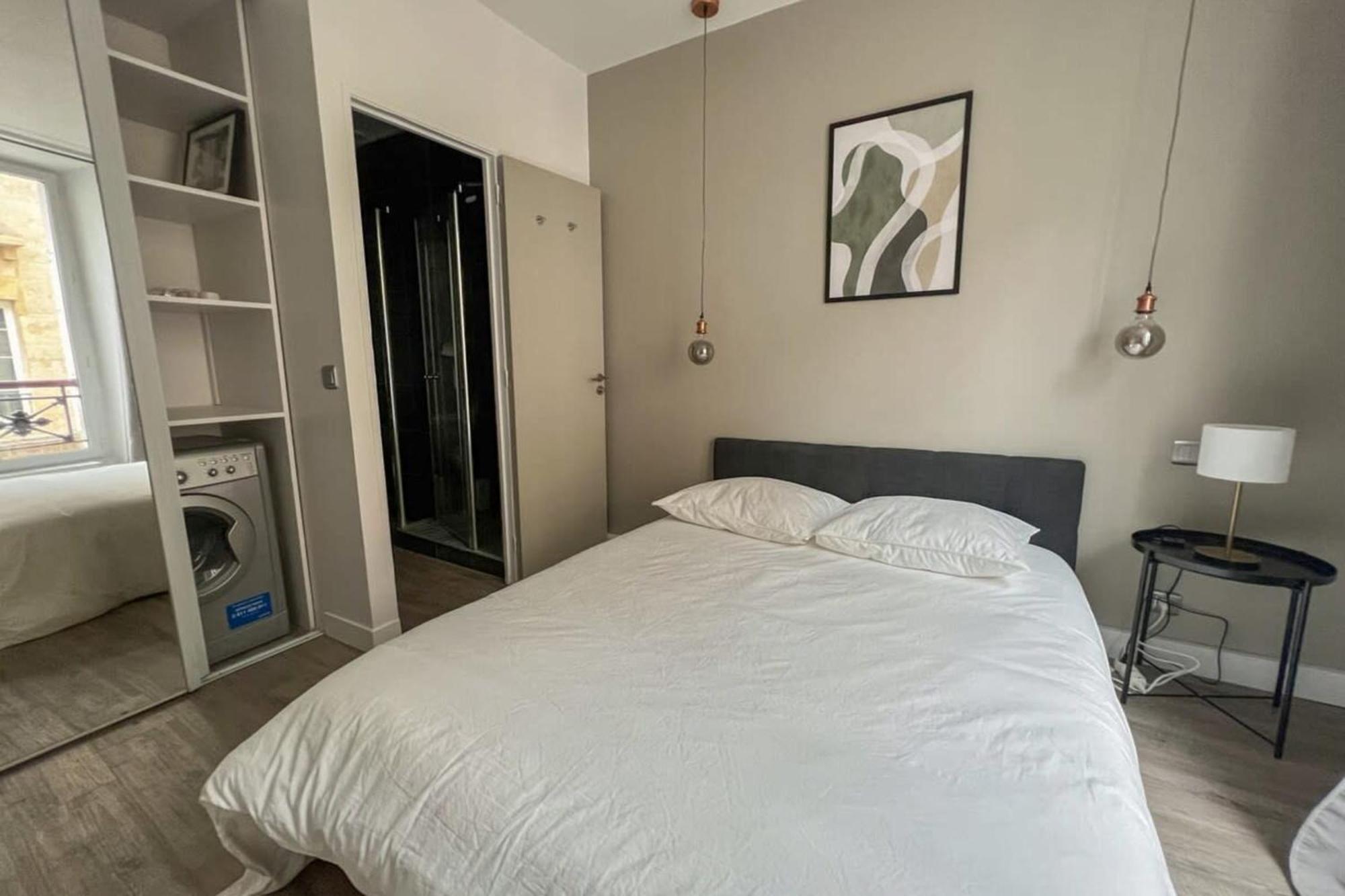 Flexliving - Beautiful 2-room - Chaussee D'antin - 09 Parijs
